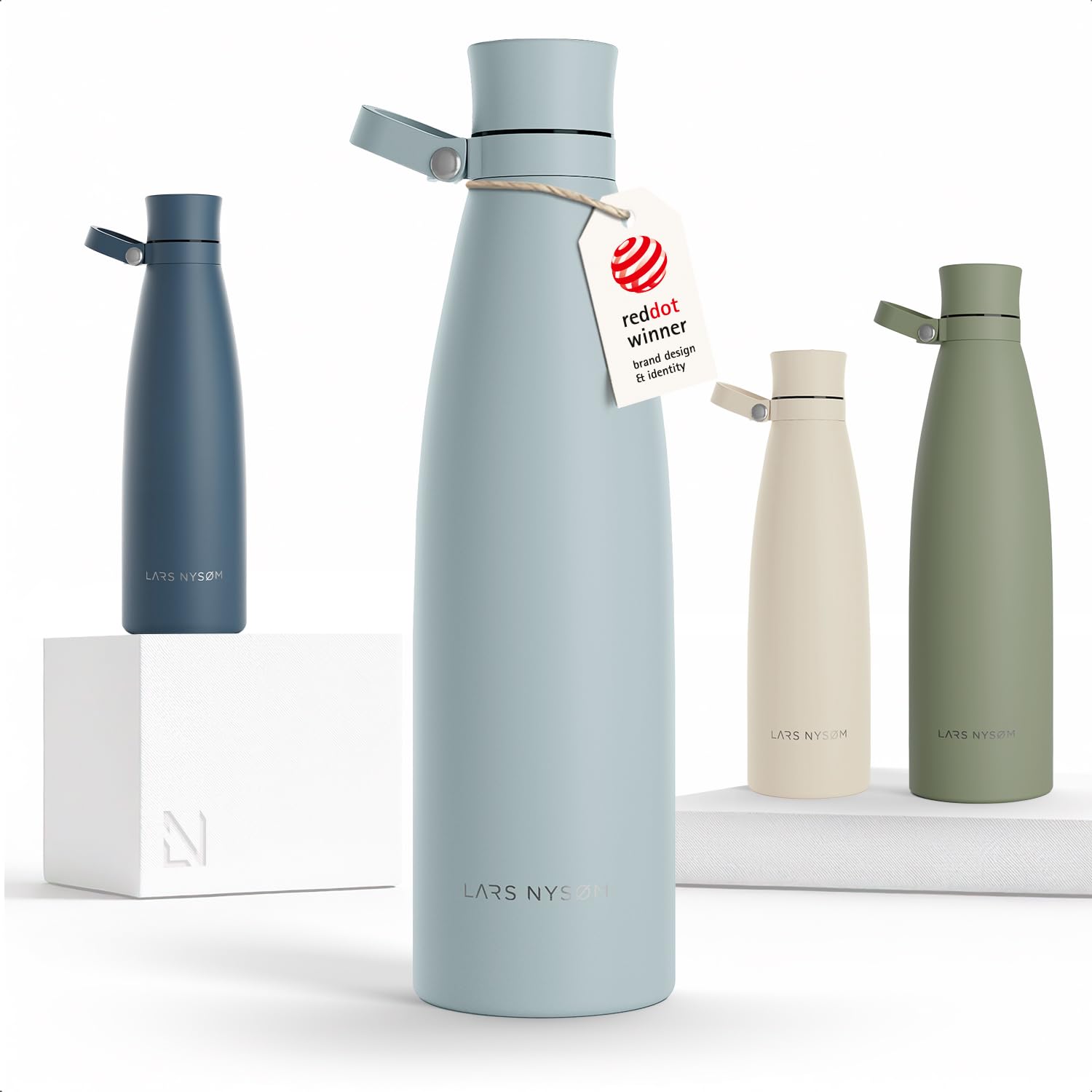 LARS NYSØM Trinkflasche Edelstahl 1000ml | Isolierflasche 1 Liter | Auslaufsichere Wasserflasche für Sport, Fahrrad, Hund (Sky Blue, 1000ml)
