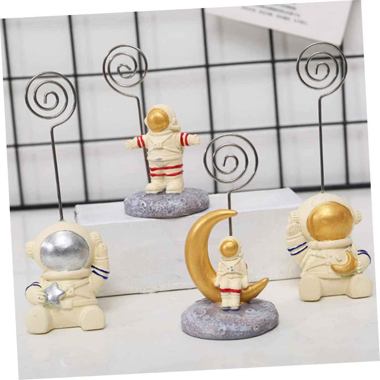 Adorable Astronaut Photo Clip Holder Memo Clip Binder Organizer for Home