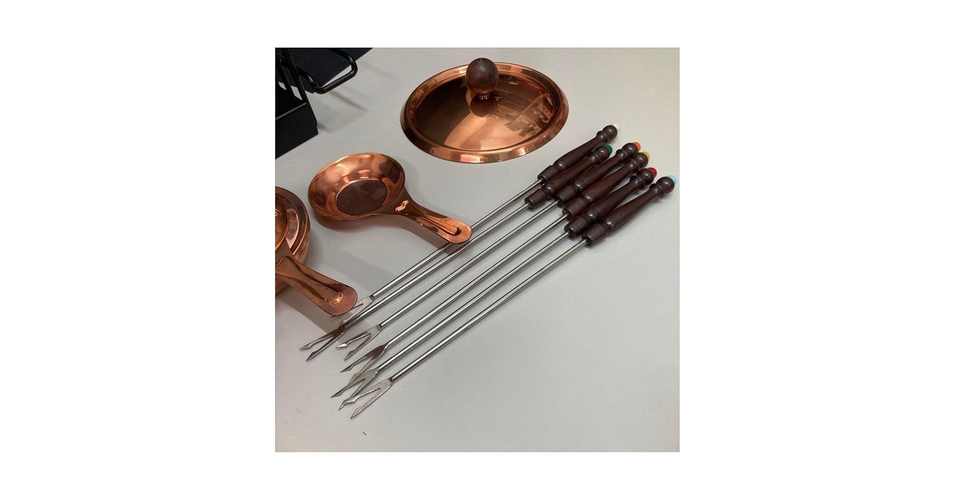 銅製 フォンデュ鍋(フォーク、木製台座付き) 銅製 フォンデュ鍋(フォーク、木製台座付き)