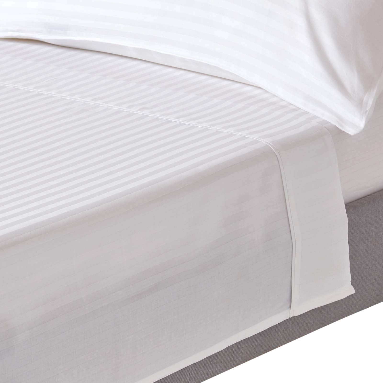 HOMESCAPES White Pure Egyptian Cotton Flat Sheet Double 330 TC 500 Thread Count Equivalent Satin Stripe Bed Sheet