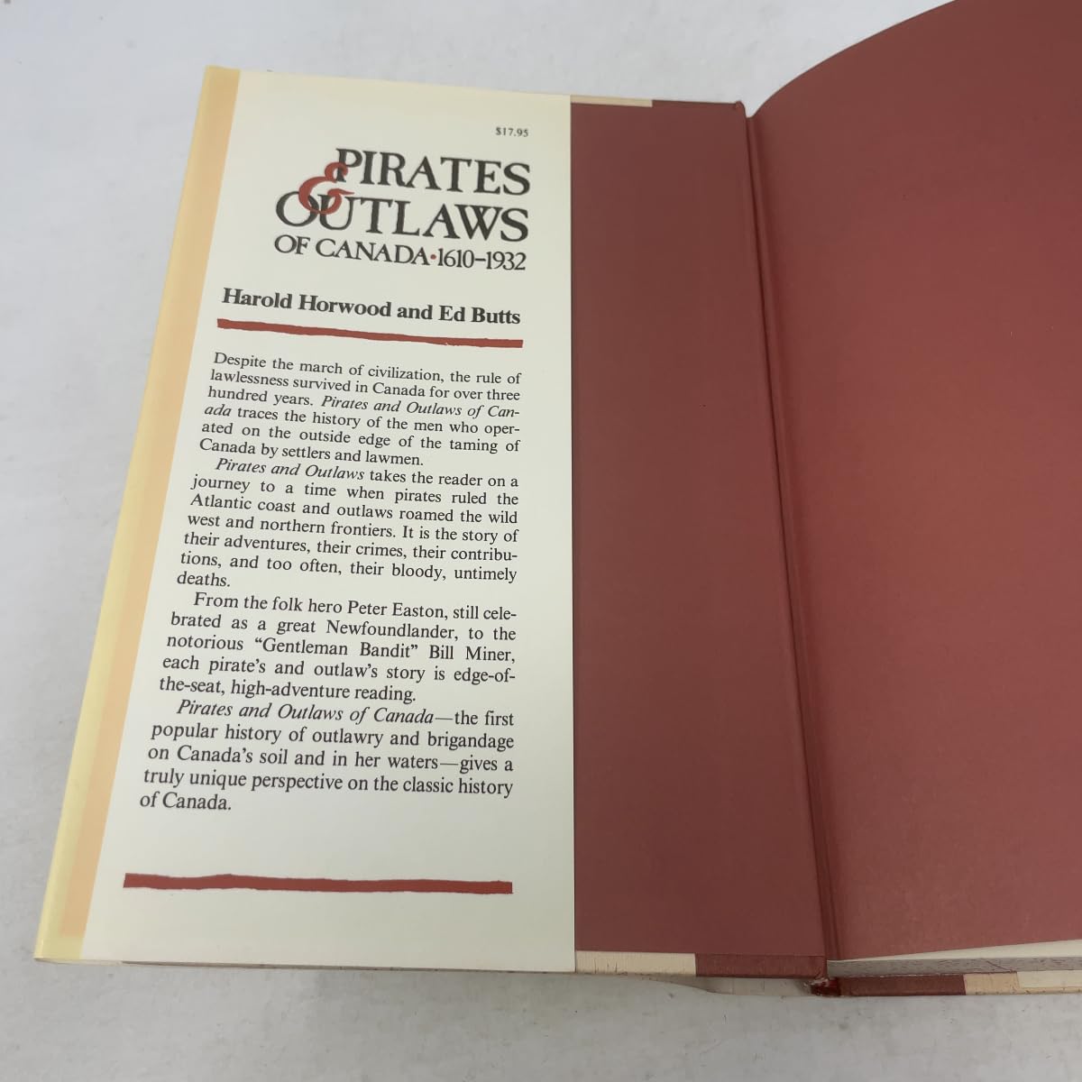 Pirates and Outlaws of Canada 1610-1932 [Hardcover] Horwood, Harold & Butts, Ed - PT02