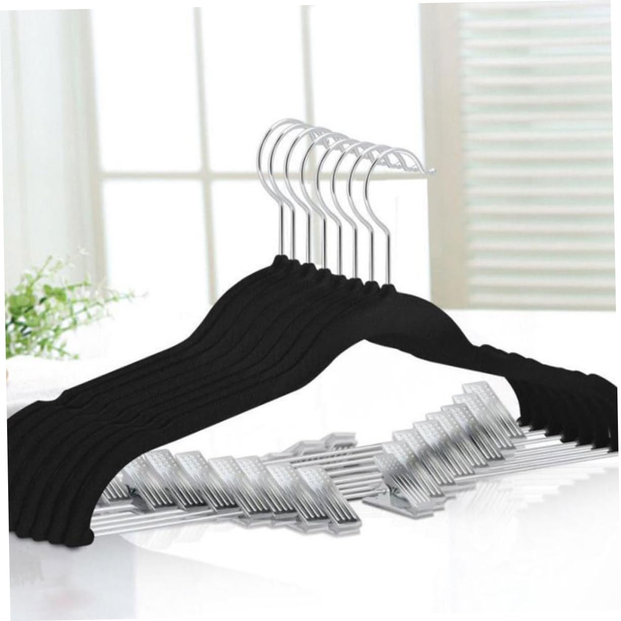 Kleiderbügel mit Clips 8 Stück, Schwarz, aus Abs und Samt