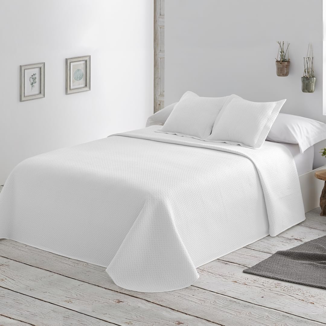 BOHEME | Reversible White Microfiber Summer Quilt for 135cm Bed | Lightweight, Breathable and Quick-Drying | 235 x 270 cm | Ideal for Transitional