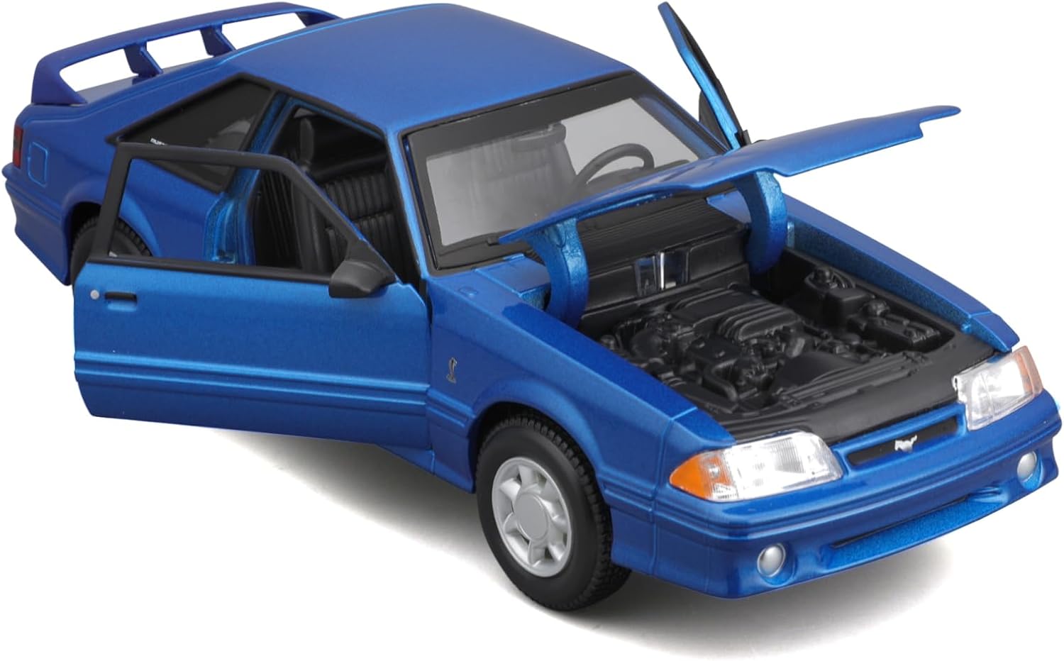 Maisto 1:24 Assembly Line 1993 Ford Mustang SVT Cobra