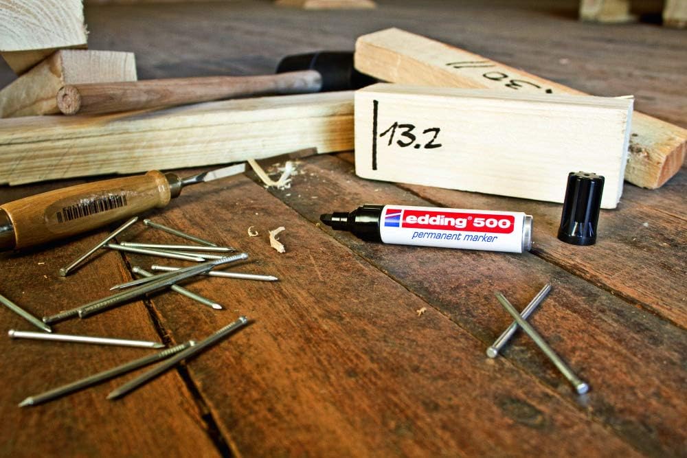 edding 500 permanent marker - multi-coloured - 3 pens - chisel nib 2-7 mm - waterproof, quick-drying, smear-proof pens - for cardboard, plastic, wood, metal, glass and fabric