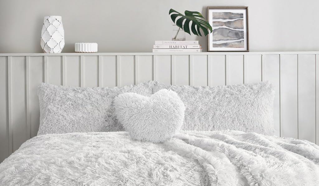 2 Pack Teddy Cuddles Pillowcase Cover Ultra Soft, Warm & Fluffy Thermal Pillow Cases Fit 50cm x 75cm Cozy Bed Pillow Covers Super Soft Hotel Quality Easy Care pillowcases (White)
