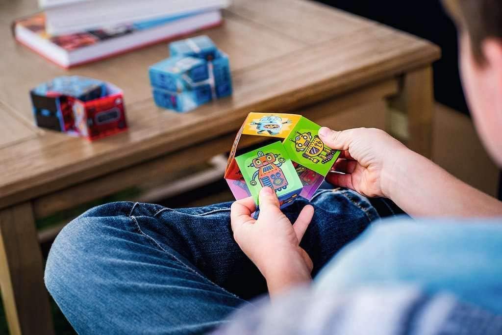 ThinkFun Blockchain (Robots) STEM Toy and Logic Game for Boys and Girls Age 8 and Up – The Addictive Brainteaser Puzzle