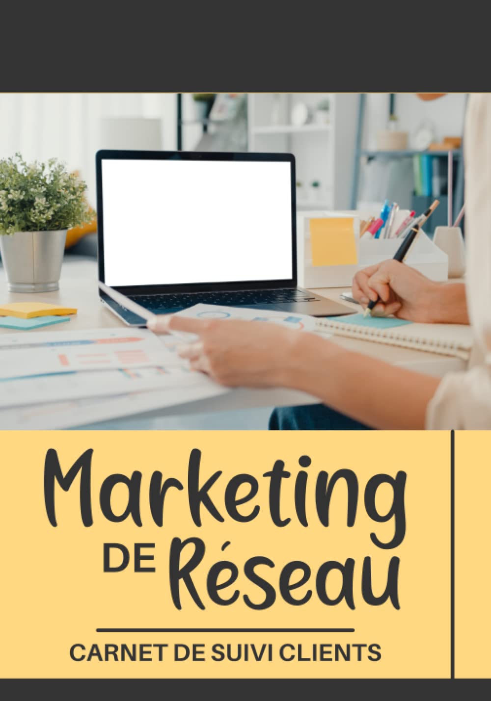 Buy Carnet de suivie client: Carnet de suivi clients pour coiffeuse 