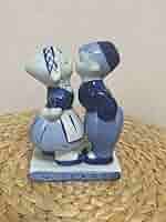 デルフト焼ブルーハウスとベル人形 デルフト焼ブルーハウスとベル人形 - メルカリ