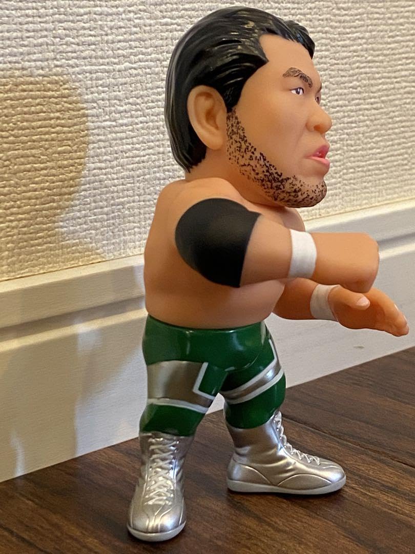 プロレス　三沢光晴　フィギュア Amazon.co.jp: 三沢光晴 キャラプロ モグラハウス ノア 全日本