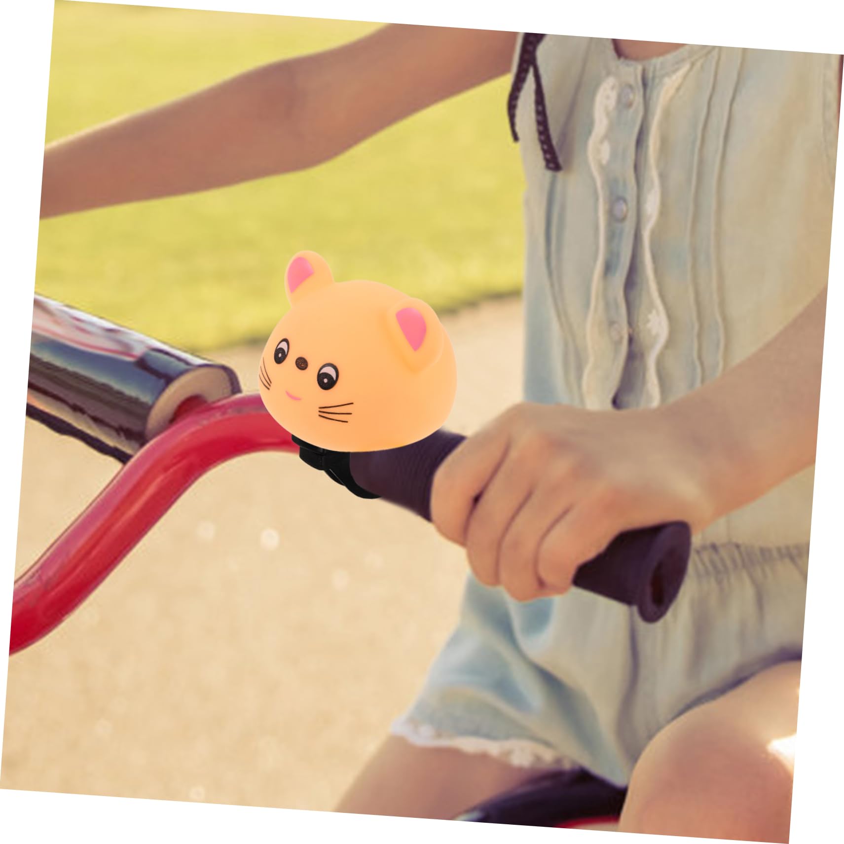 KESYOO Mountain Road Bike Cartoon Horn with Light Durable Squeeze Horn for Bicycles Easy Installation and Loud Sound for Safety Helmet Accessory Pink