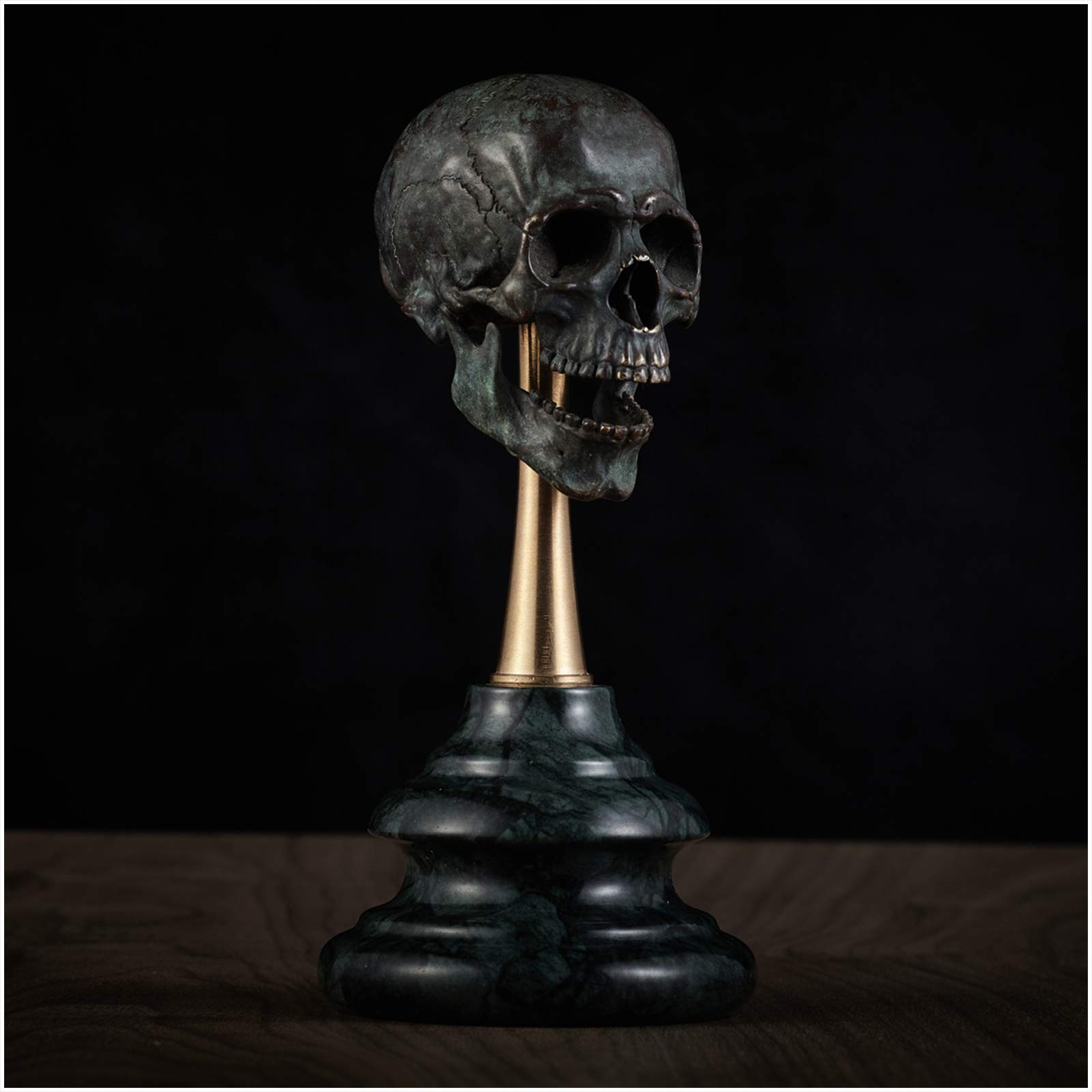 Sculpture Squelette Humain En Bronze Avec Crâne – Statue Décorative H.28 Cm