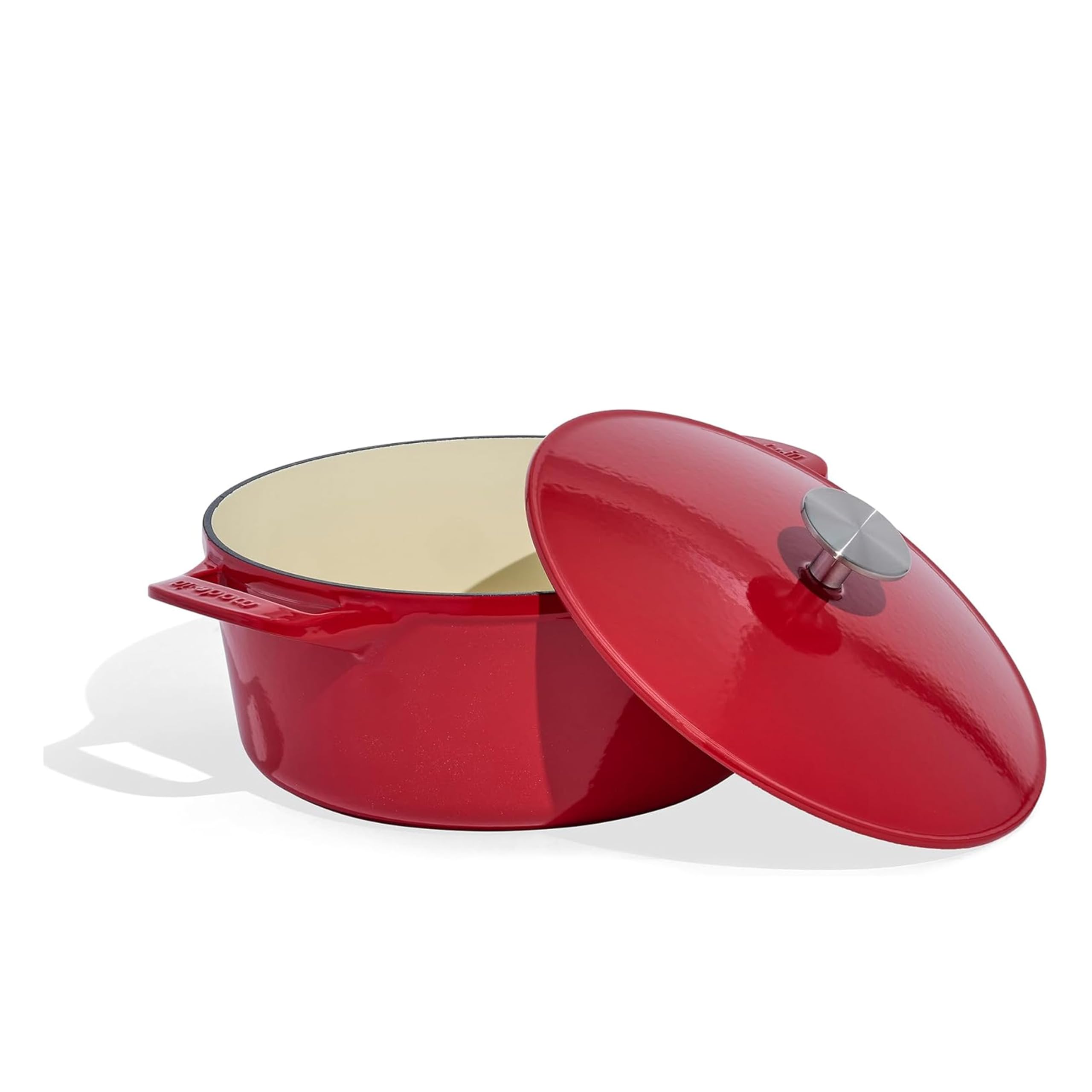 Made In Dutch Oven 5.5 Quart (Red)