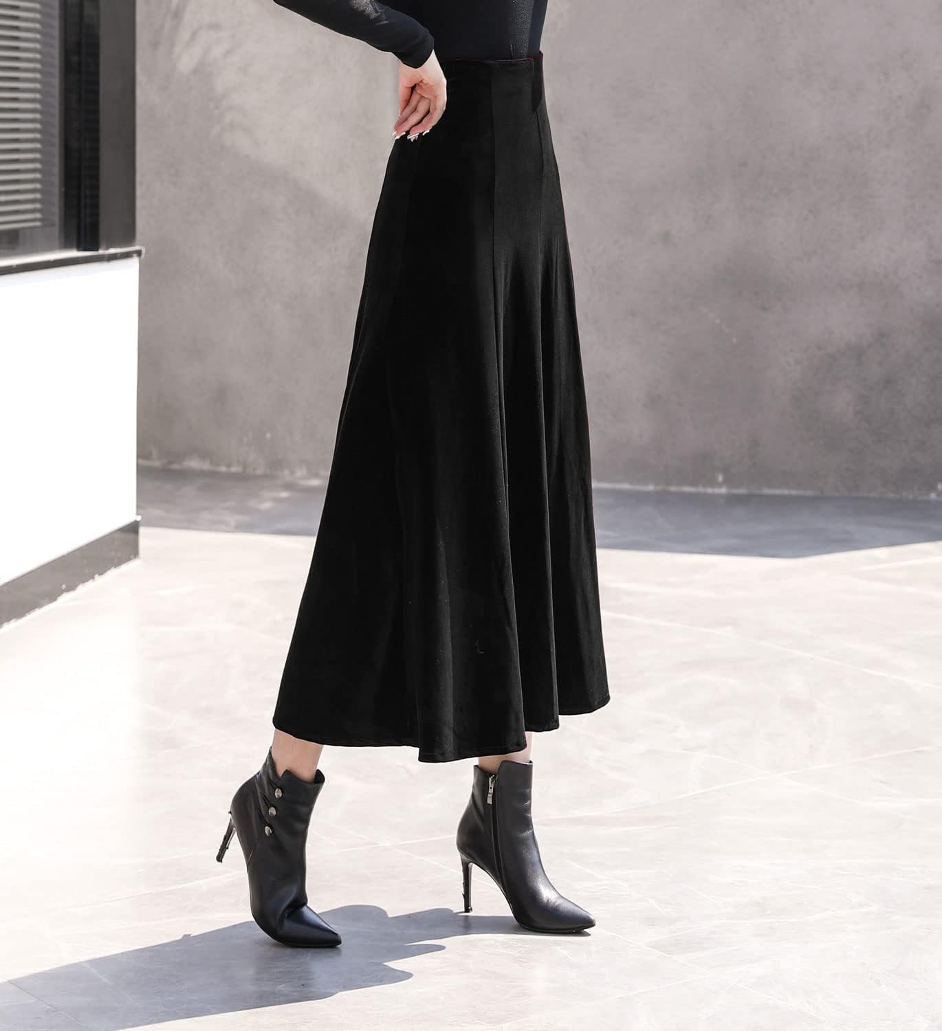 Women's Vintage Velvet High Waist Winter Thicken Pleated A-Line Swing Maxi Skirts - Image 4