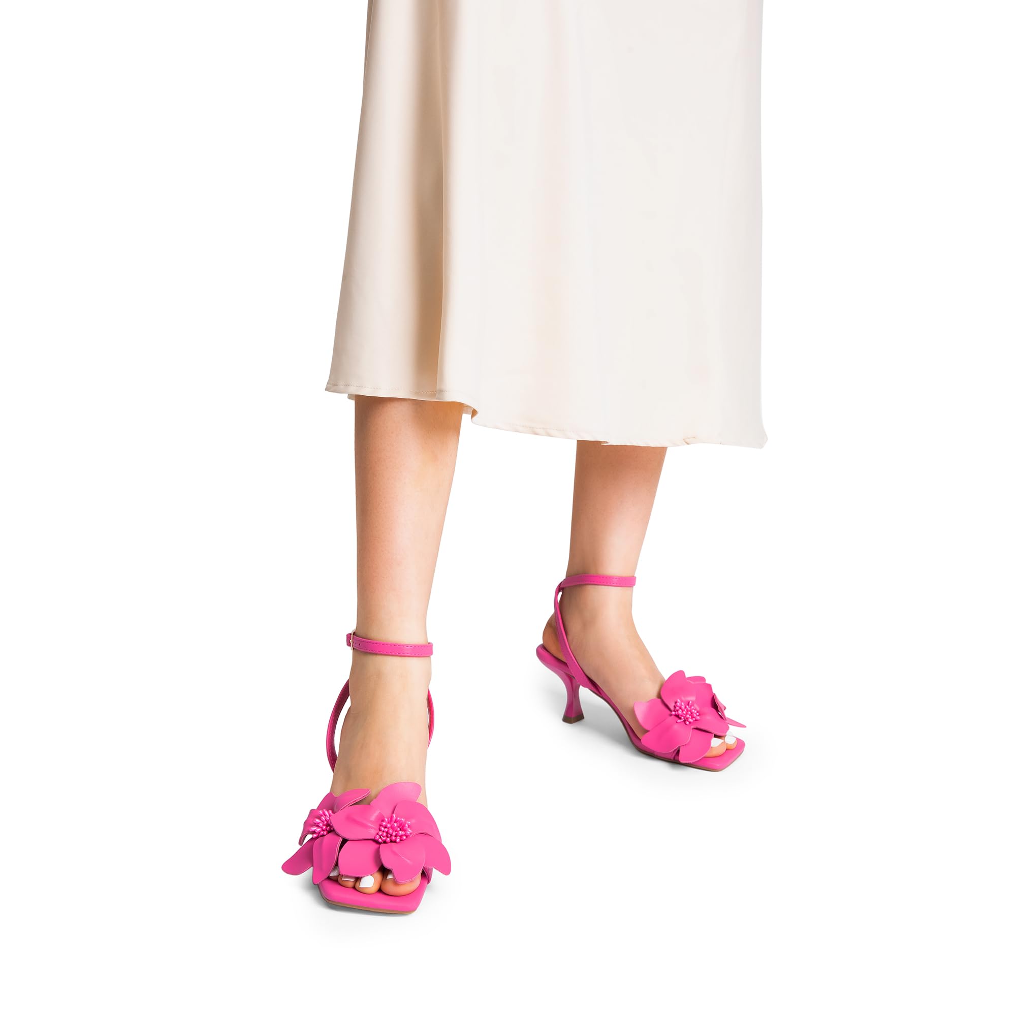 DREAM PAIRS Women's Flower Wedding Heels Cute Square Toe Slingback Low Kitten Heels Sandals with Ankle Strap