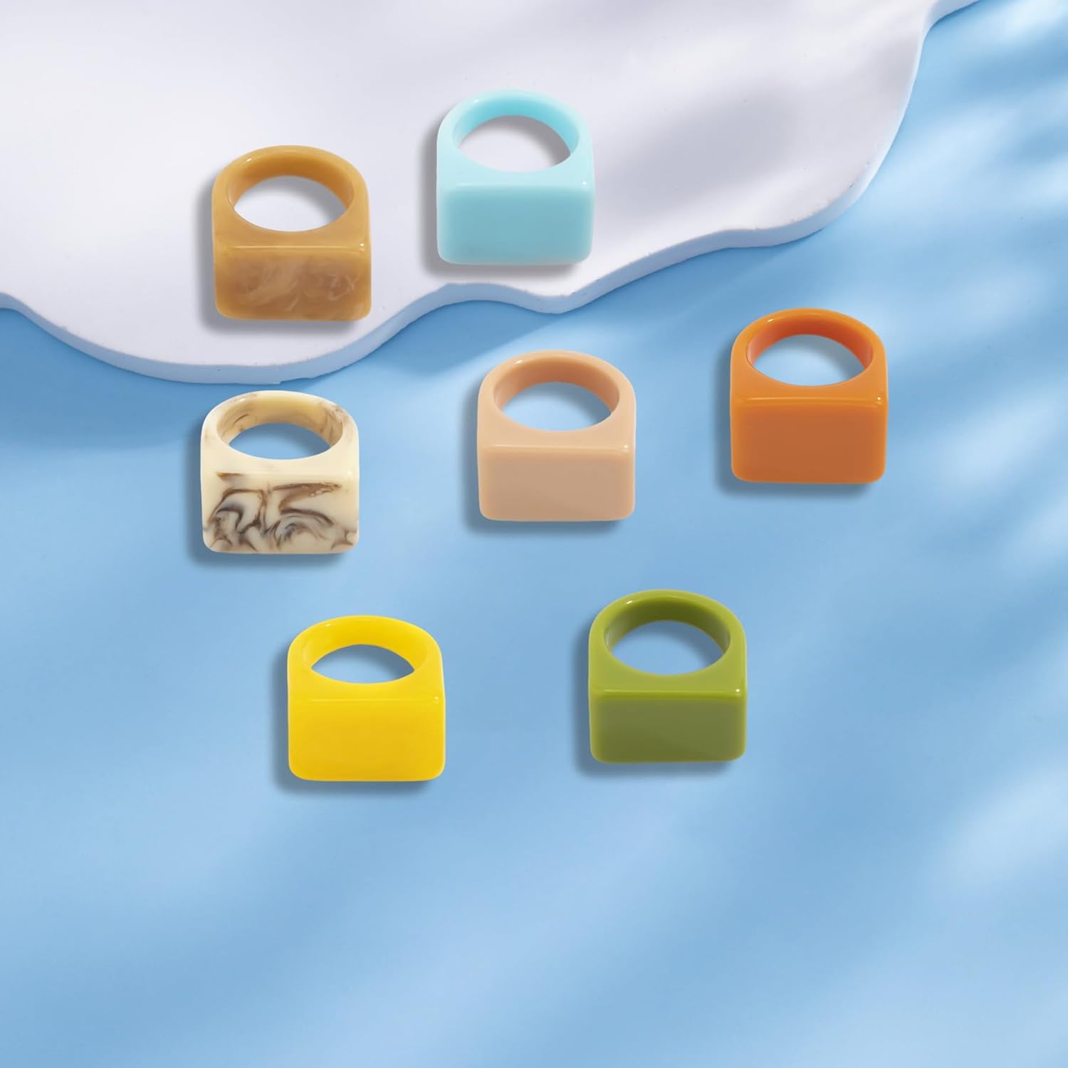 ABJFJE 7Pcs Multicolor Acrylic Rings for Women Resin Chunky Rings Set Plastic Knuckle Finger Stackable Rings Simple Geometric Statement Ring for Women Jewelry Gift - Image 7