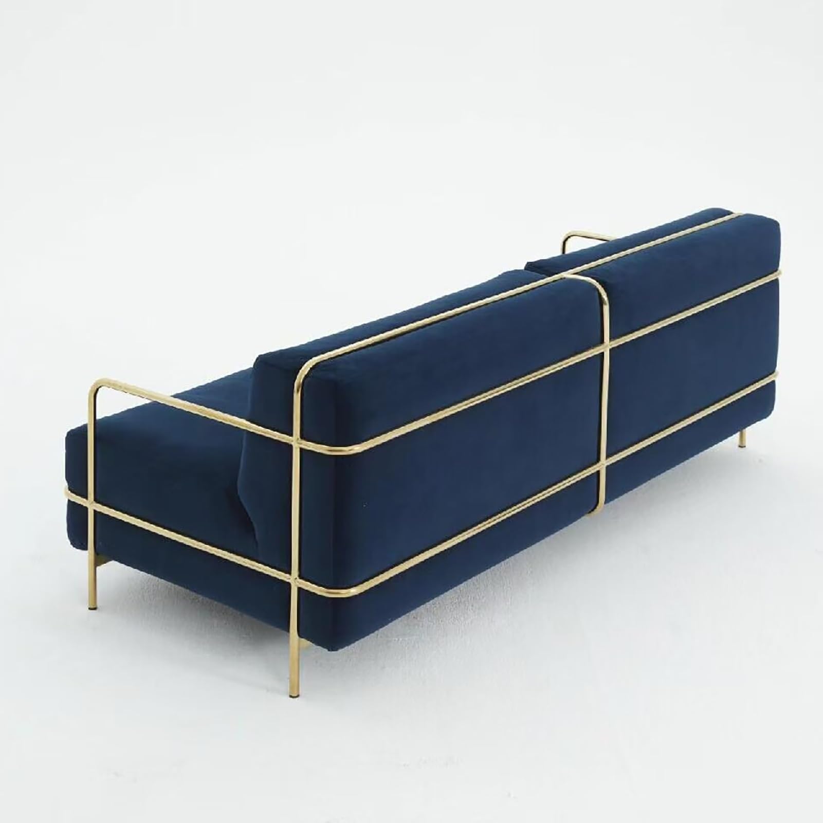 Nowoczesna aksamitna sofa ze złotą metalową ramą, pluszowe poduszki, tapicerowana kanapa akcentująca do salonu, mieszkania, biura
