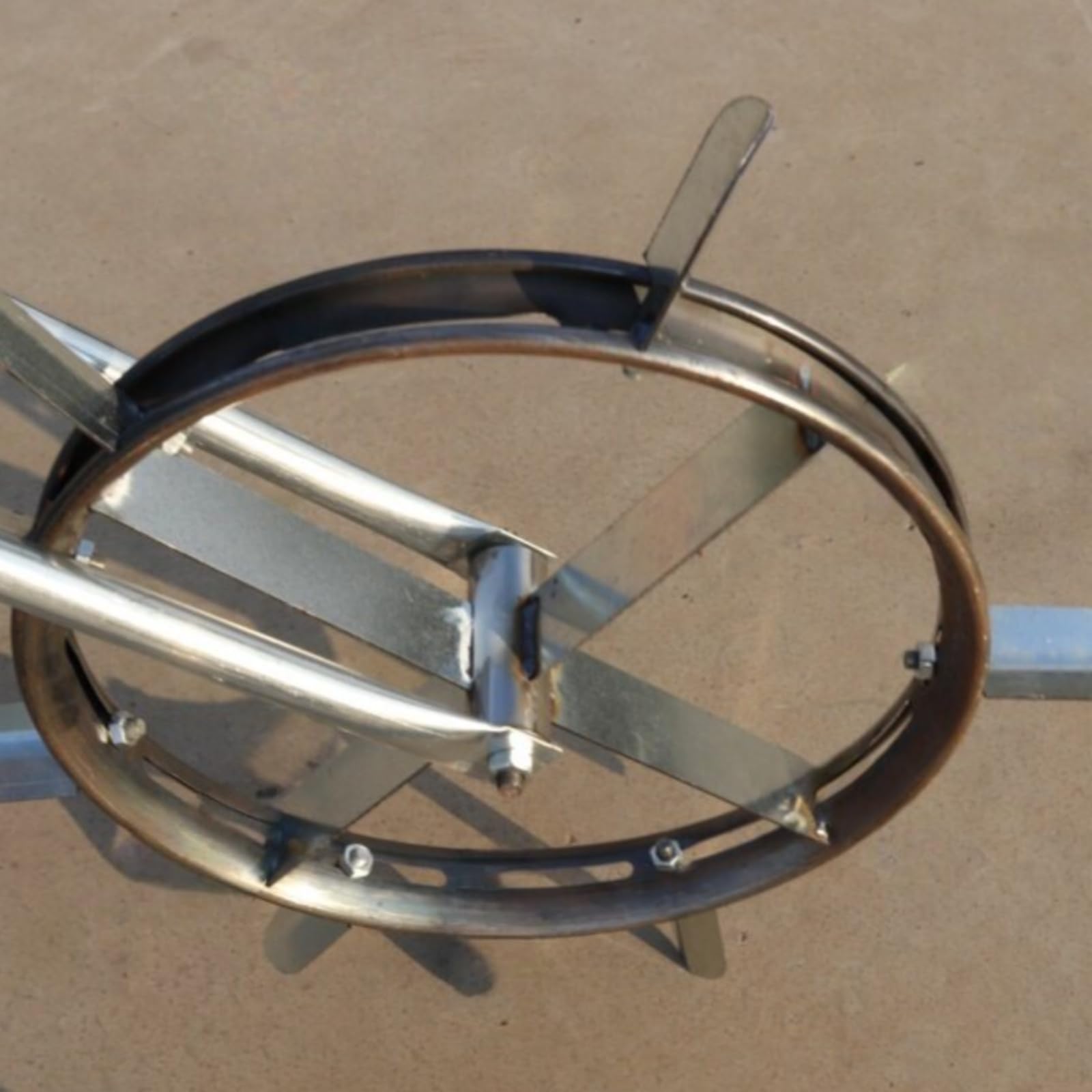perfeclan Dispositivo de Siembra Ajustable Herramienta Manual para Hileras Abreagujeros de Campo Rueda Cultivadora con Dientes Implemento de Metal con Control Preciso Adecuado para Granja Campo