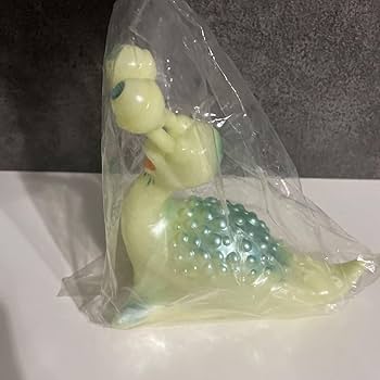 ★ナメゴン　ブルマァク　蓄光　バンダイ2000 Amazon.co.jp: ブルマァク 円谷プロ ソフビ 怪獣 ナメゴン 蓄光