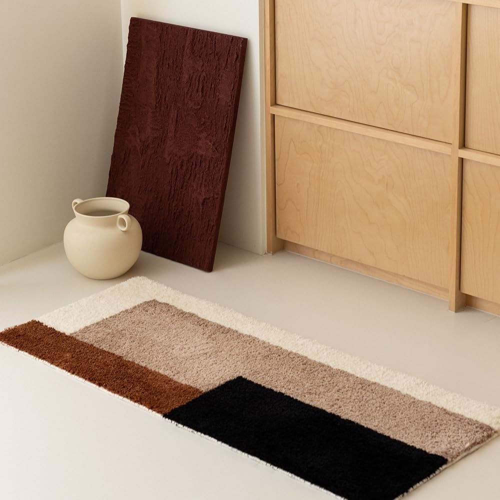 WENSHUO Classic Black&Cream Stripe Area Rug,Warm and Elegant Bathroom mats,Microfiber Absorbent Non-Slip Throw Rug,TPR Non-Slip Bottom, （43.31" L × 17.72" W）