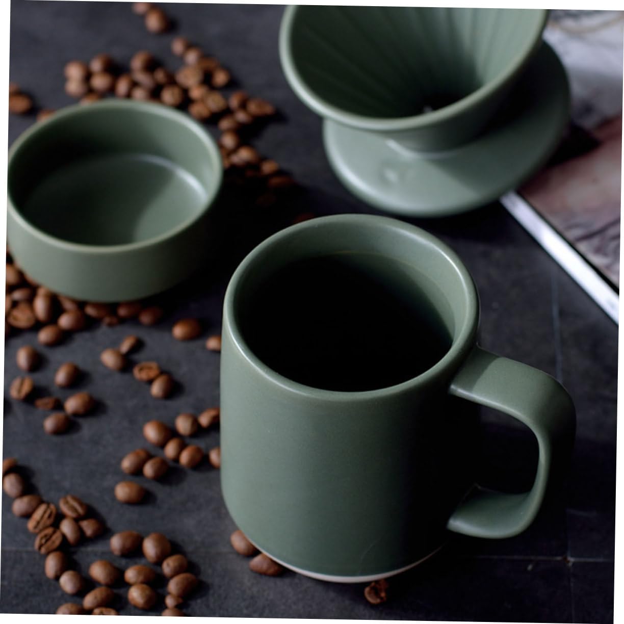 Tragbarer Keramik Kaffeefilterbecher für Zuhause 1 Satz Grün | Feine Filterung, Leicht und Tragbar, Schlichtes Design mit Zarten Details