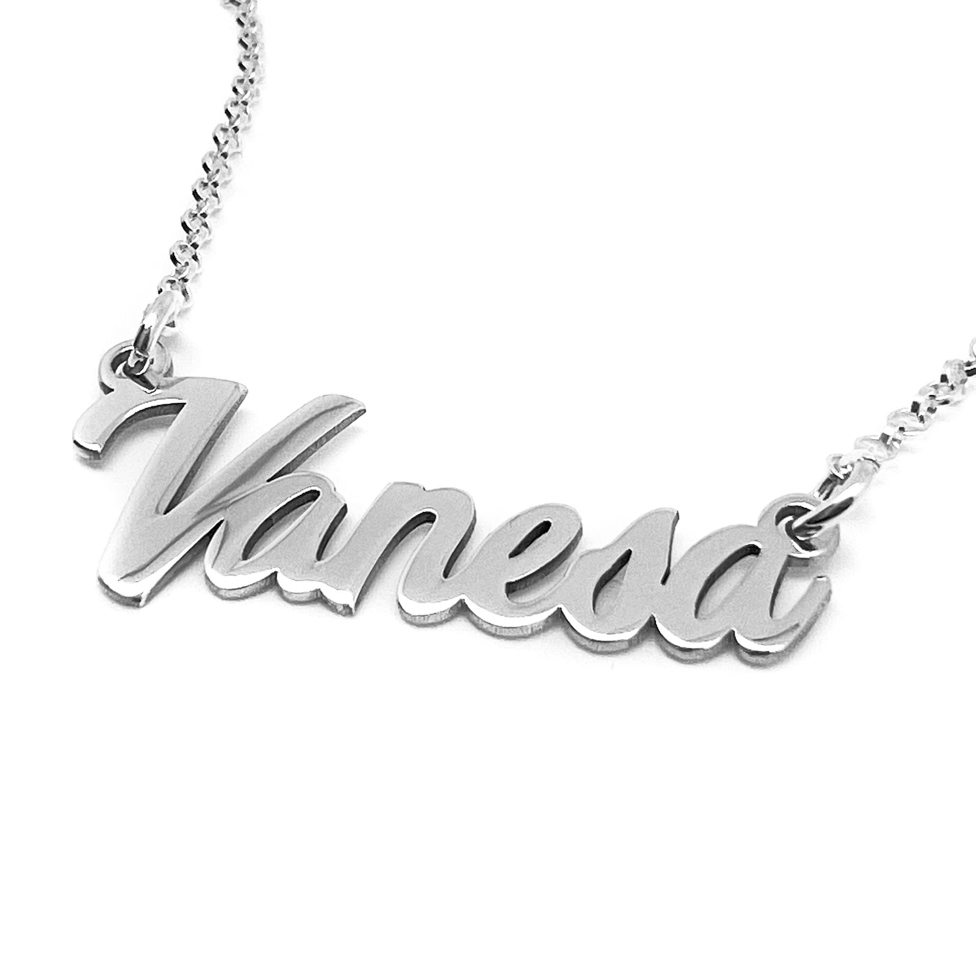 RINCON DEL ARTESANO HECHO A MANO MALAGA Rincón del Artesano Málaga. Collar con Nombre para Mujer Personalizado en Plata 925/1000. Regalo Día de la Madre. Colgante Personalizado. Regalo Navidad. Regalo Personalizado. Modelo Marta