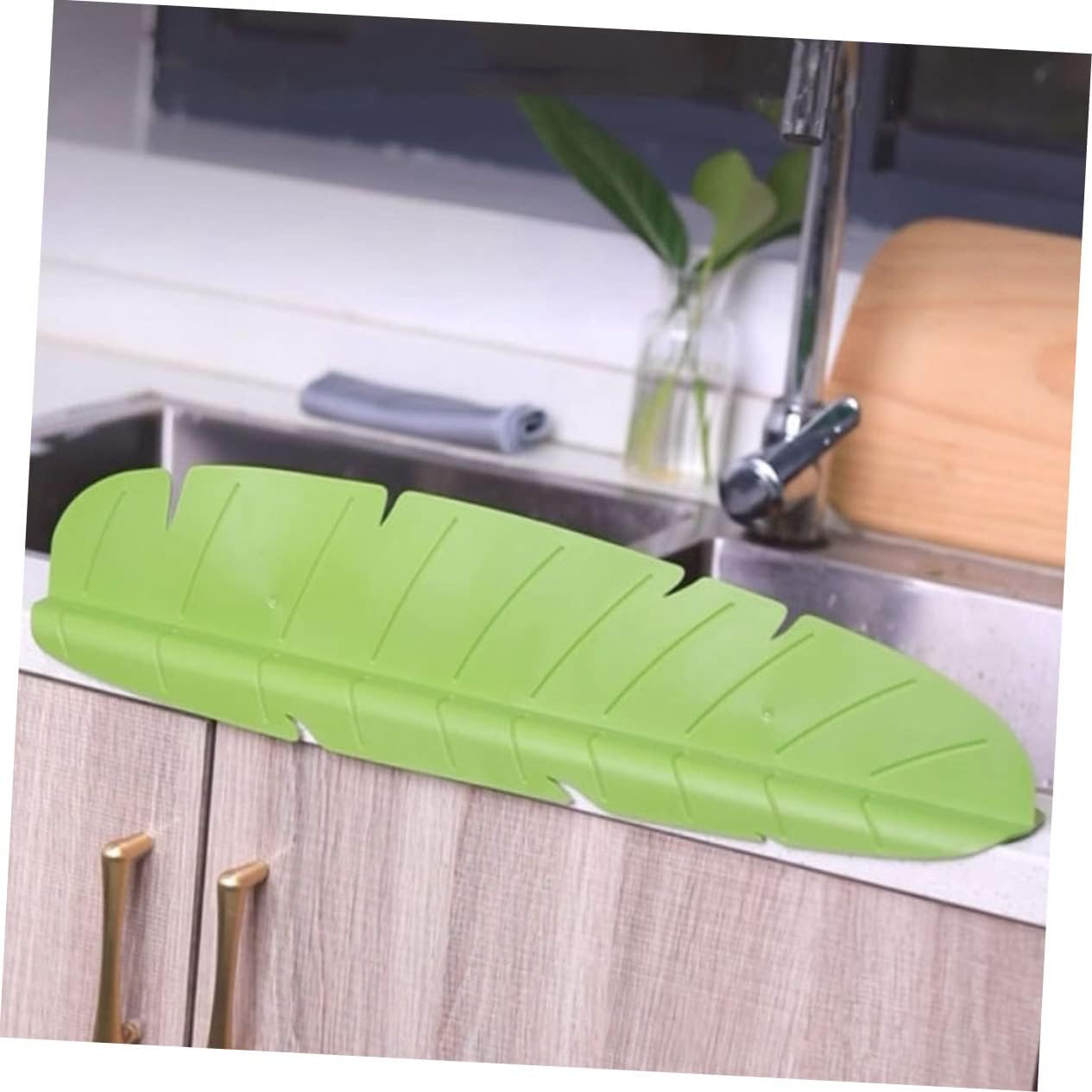 Splash Guard for Kitchen Island Sink 2 Pieces Baffle Plate Easy to Clean Oil-resistant Sturdy