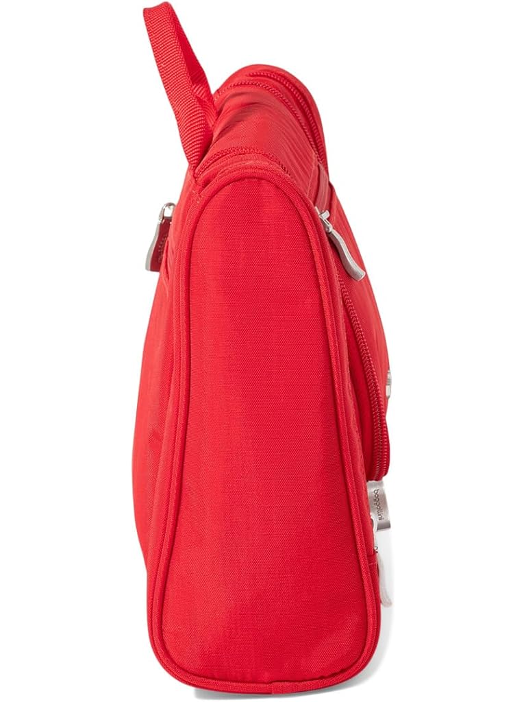 White Baggallini Toiletry Kit