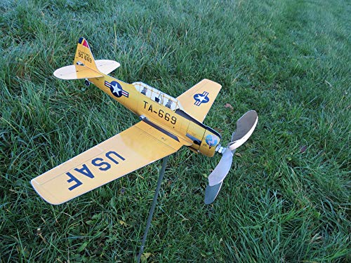 Preisvergleich Produktbild GardenFighters AT-6 Windrad aus Edelstahl im Flugzeuglook