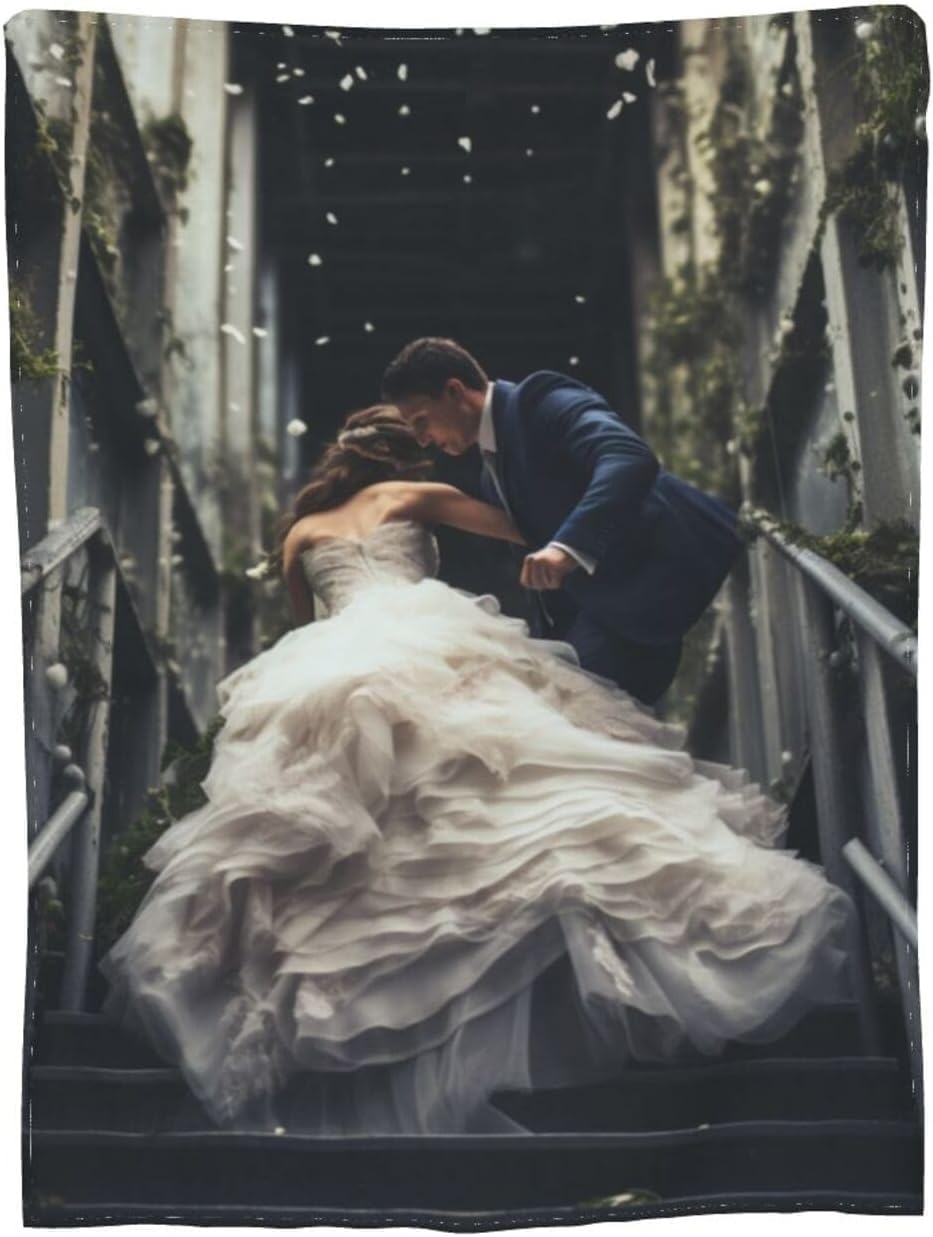 Custom Blanket with Photo Text Personalized Bedding Throw Blankets Customized Flannel Fleece Blankets for Family Birthday Wedding Gift Fits Couch Sofa Bedroom Living Room (80“x 60”, 1 Photos)