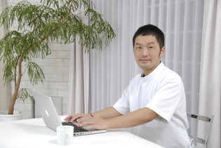 戸塚 哲春