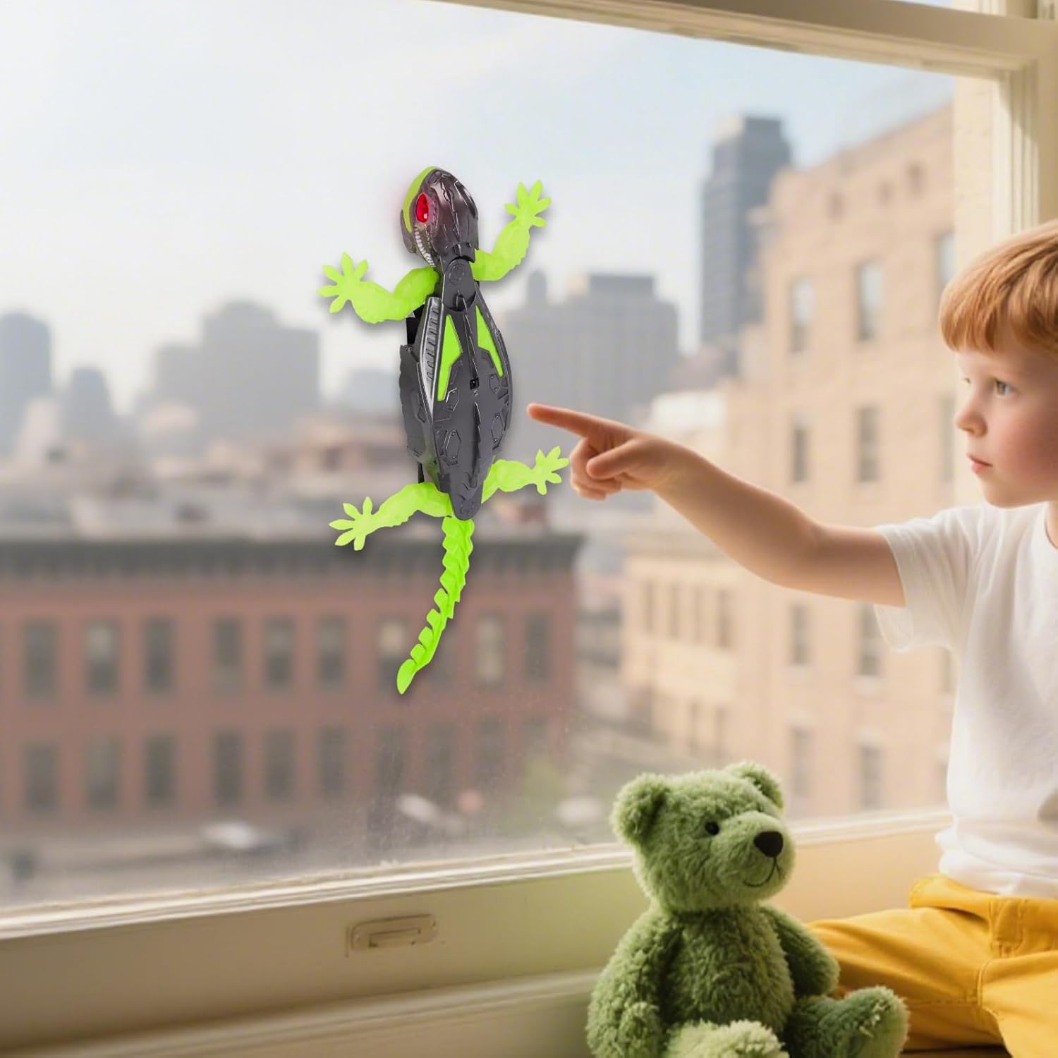 壁を登るリアルなリモコントカゲ - 壁登り リザード,女の子 男の子