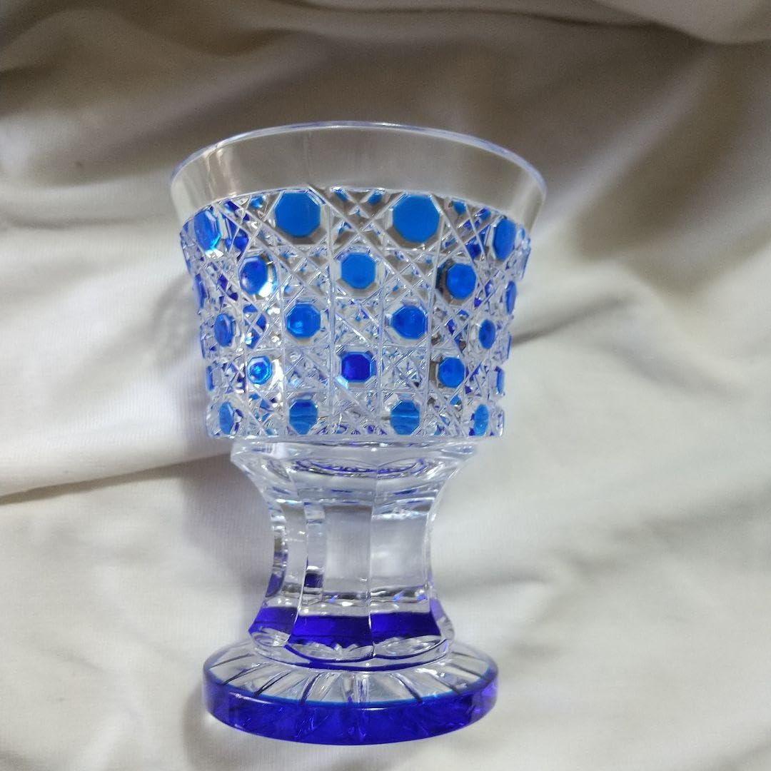 Amazon.co.jp: 薩摩切子 藍被せ高杯 八角籠目紋 : おもちゃ 