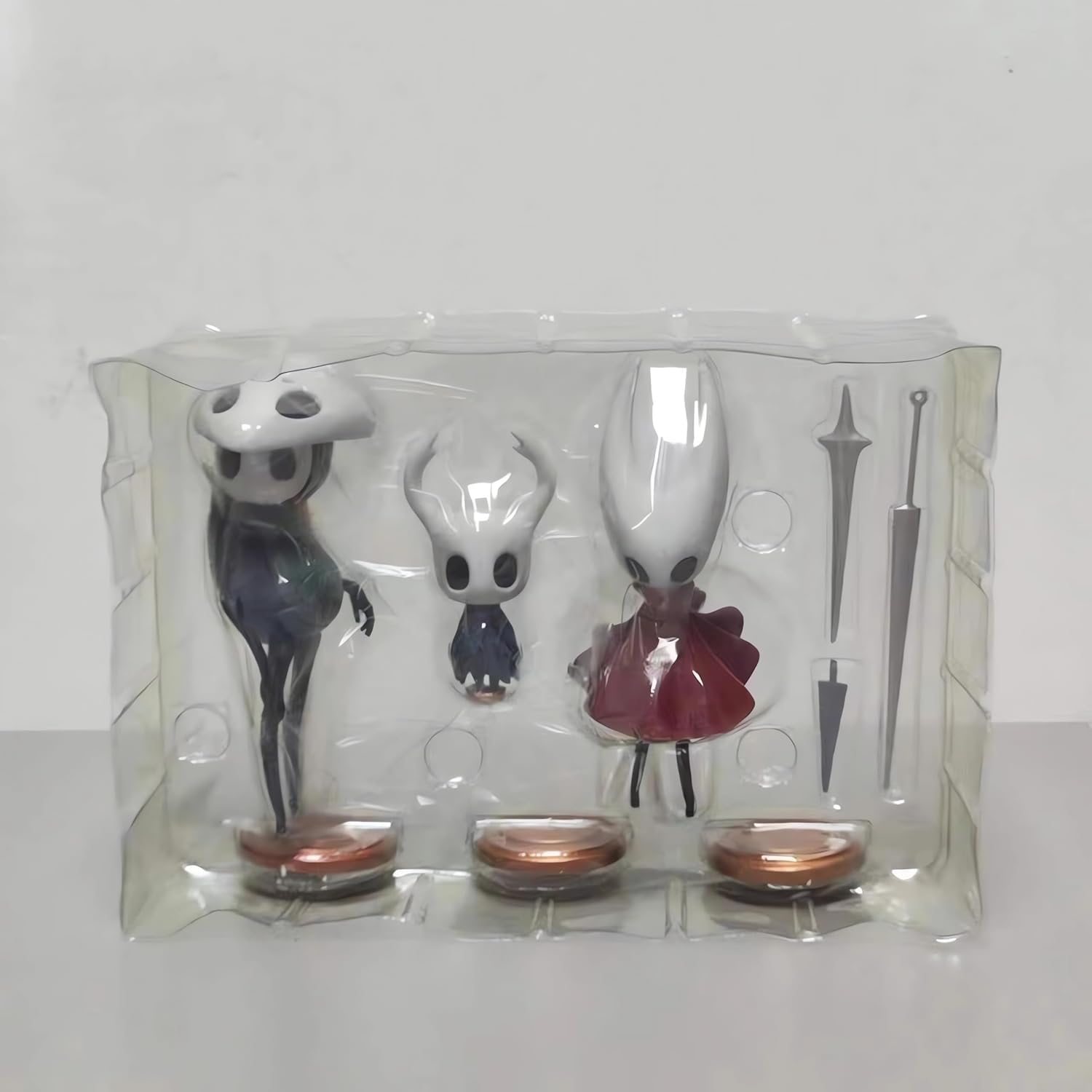 Amazon.co.jp: Hollow Knight ホロウナイト 放浪者&ホーネット 3 in 1 