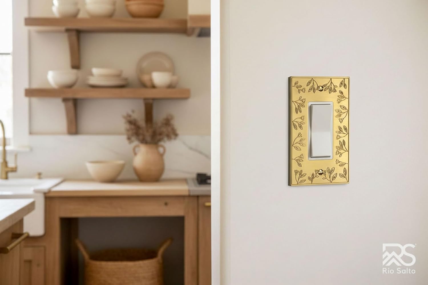 Rio Salto Floral Collection Brushed Brass Gold Rocker Light Switch Plate, 1-Gang 5" x 3.13" 4-Pack Midsize Metal Wall Plates Decorative Outlet Cover Premium Heavy-Gauge Wall Plates