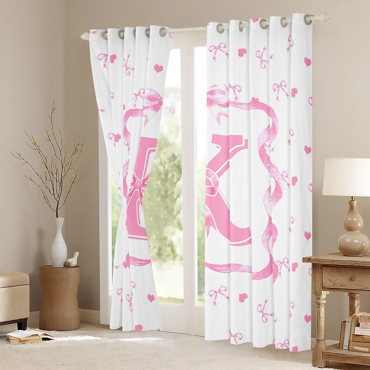 Homewish Różowy inicjał K kokarda zasłony okienne 117 x 183 cm 2 zestawy paneli - spersonalizowane zasłony zaciemniające kokardki różowe i białe kokardki zasłony okienne urocza muszka do