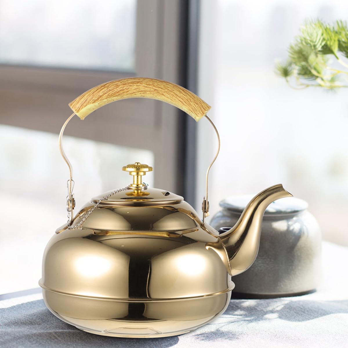 Stovetop Tea Kettle with Infuser 1.5l Gold Stainless Steel Whistling Teapot for Gas and Induction Stove Top Kitchen Use