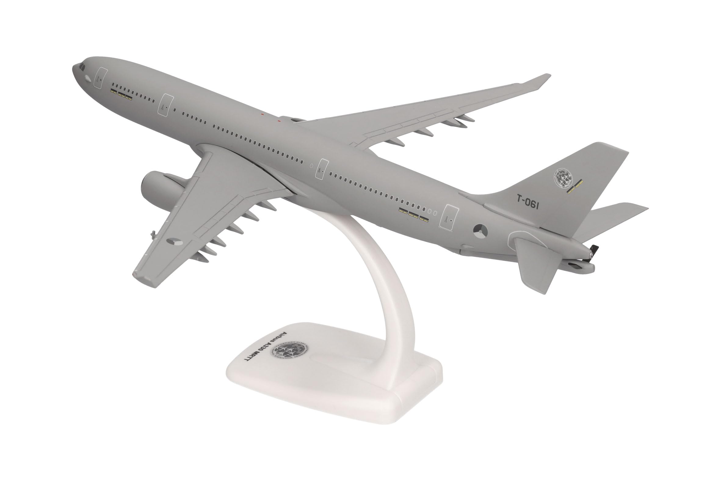 Herpa modèle Snap-Fit Avion NATO Airbus A330 MRTT, Multinational Multirole Tanker Unit, Eindhoven Air Base, Miniature à l’échelle 1:200, pièce de Collection, modèle avec Socle, Plastique