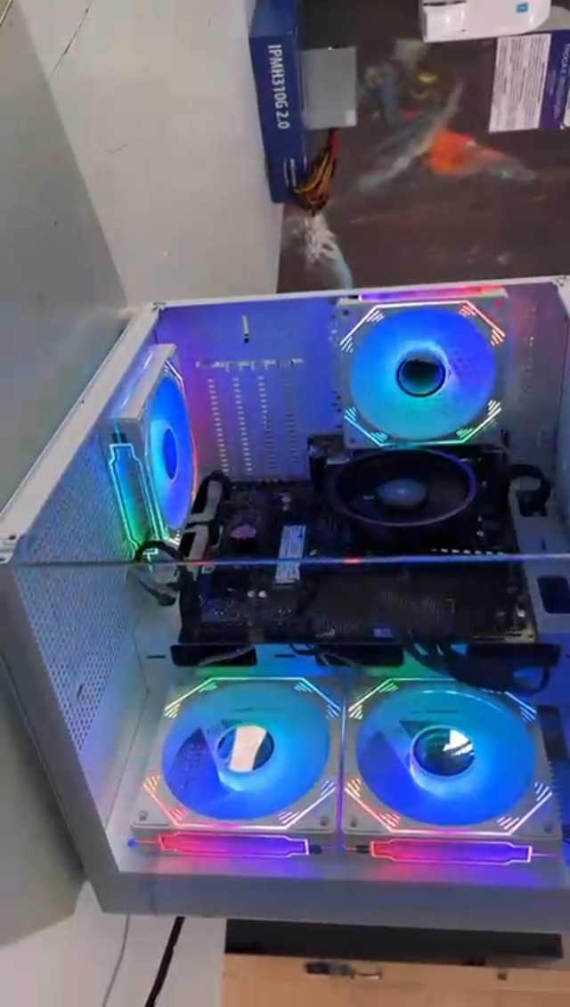 PC GAMER RYZEN 5 5600GT, 16GB DDR4, SSD M.2 NVME 256GB, VEGA 7