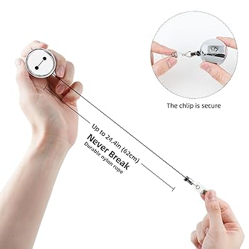 値下げ中:引退品（サッカー選手バッジ・カード・キーホルダーセット） 値下げ中:引退品（サッカー選手バッジ・カード・キーホルダー