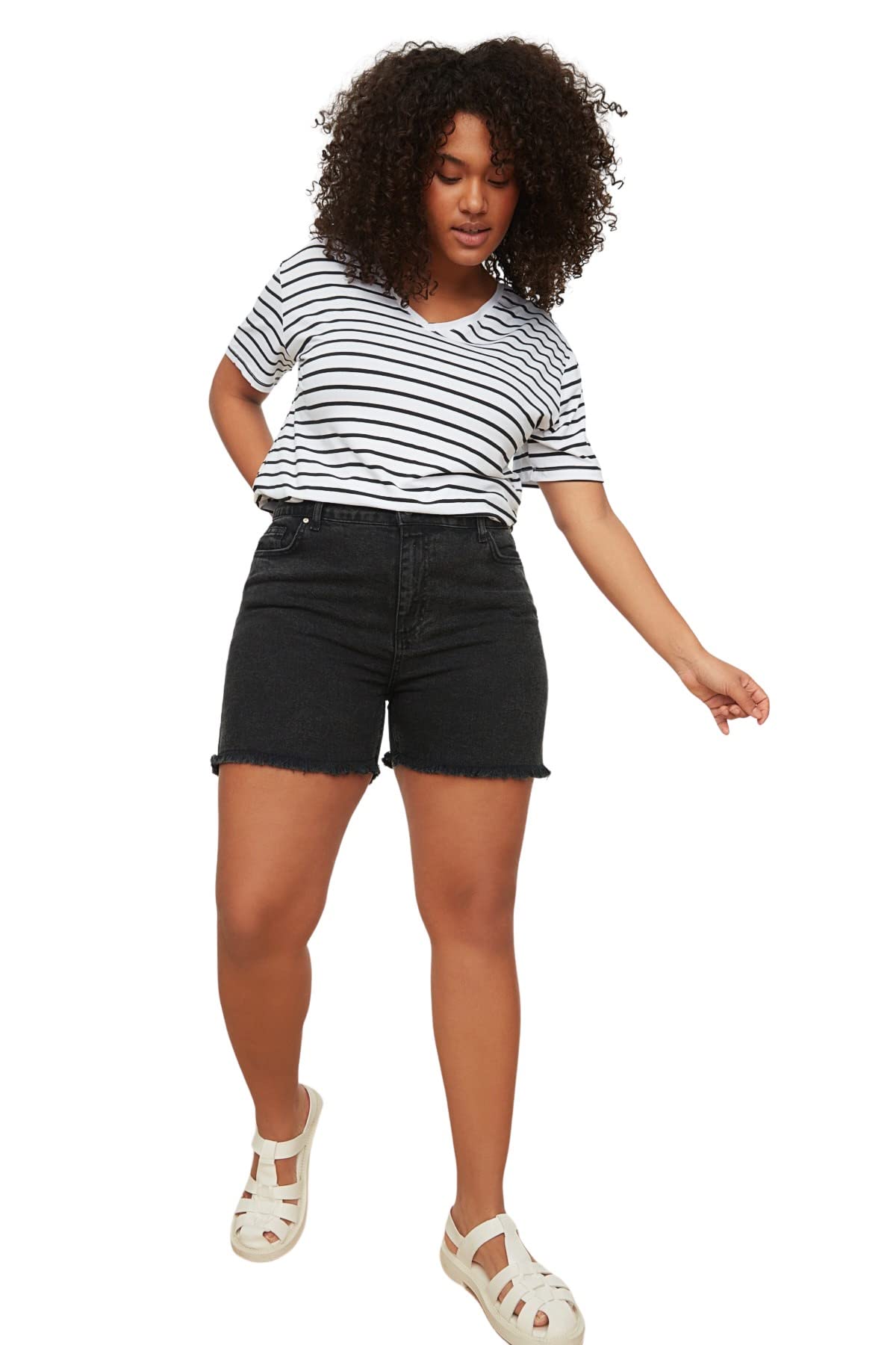 Trendyol Damen Trendyol Women Plus Size Normal Waist Skinny fit Skinny Plus Size Shorts & Bermuda Pants, Black,