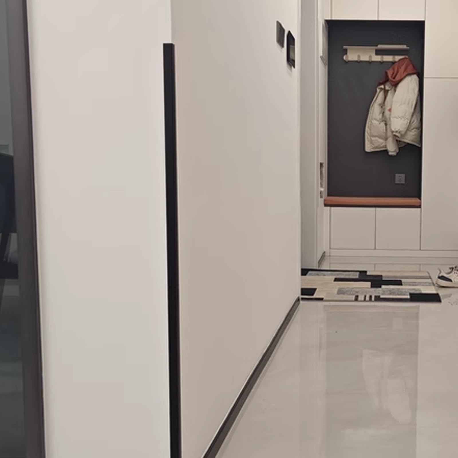 Paraspigoli Muro da Parete in Lega Alluminio Forma L Striscia Protezione | Angoli Metallo Nero Finestre E Porte Facile Da Installare Protezione Per Telaio Angolare(280*4cm)