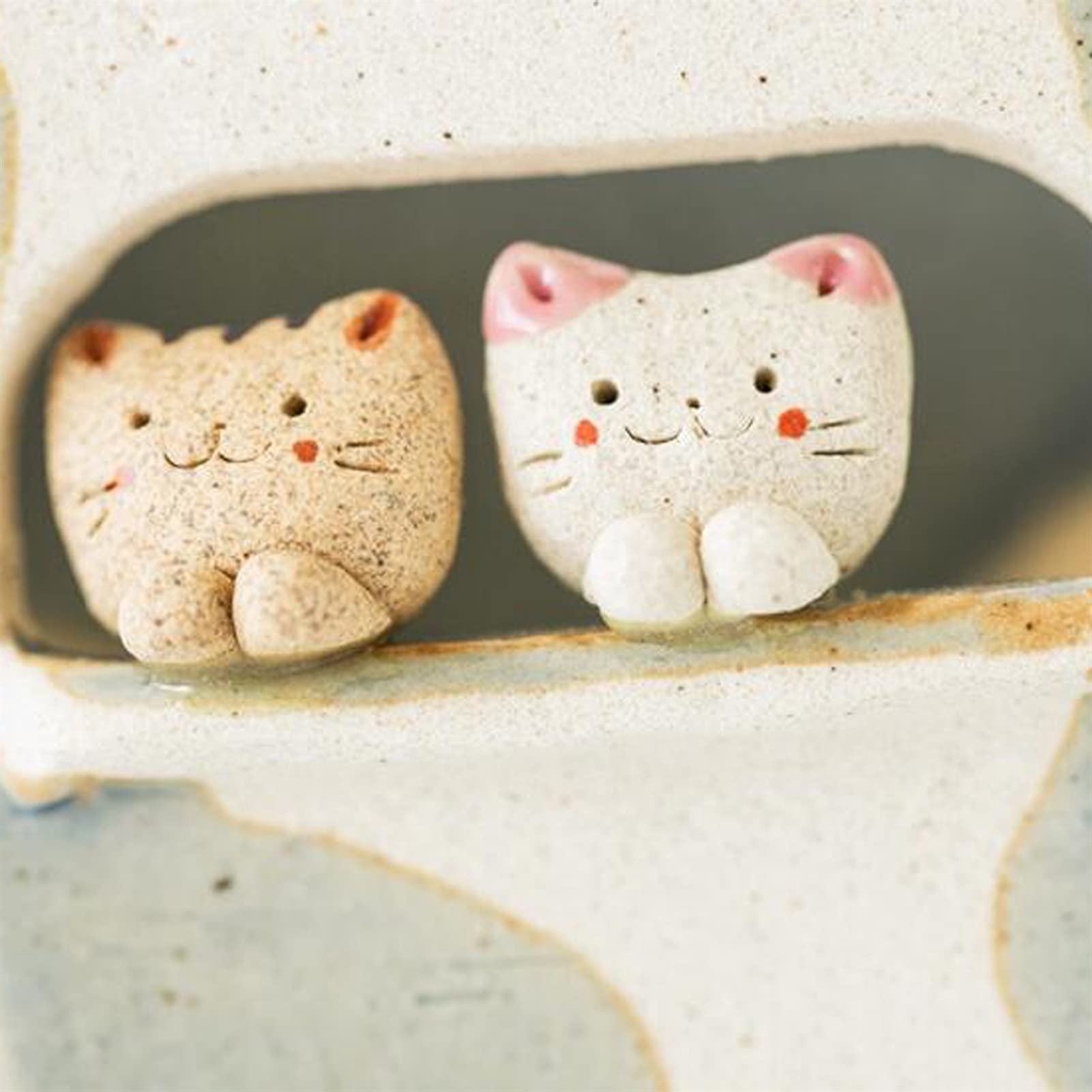 Amazon｜香合・塗香入れ セラミック香バーナー、かわいい猫香バーナー