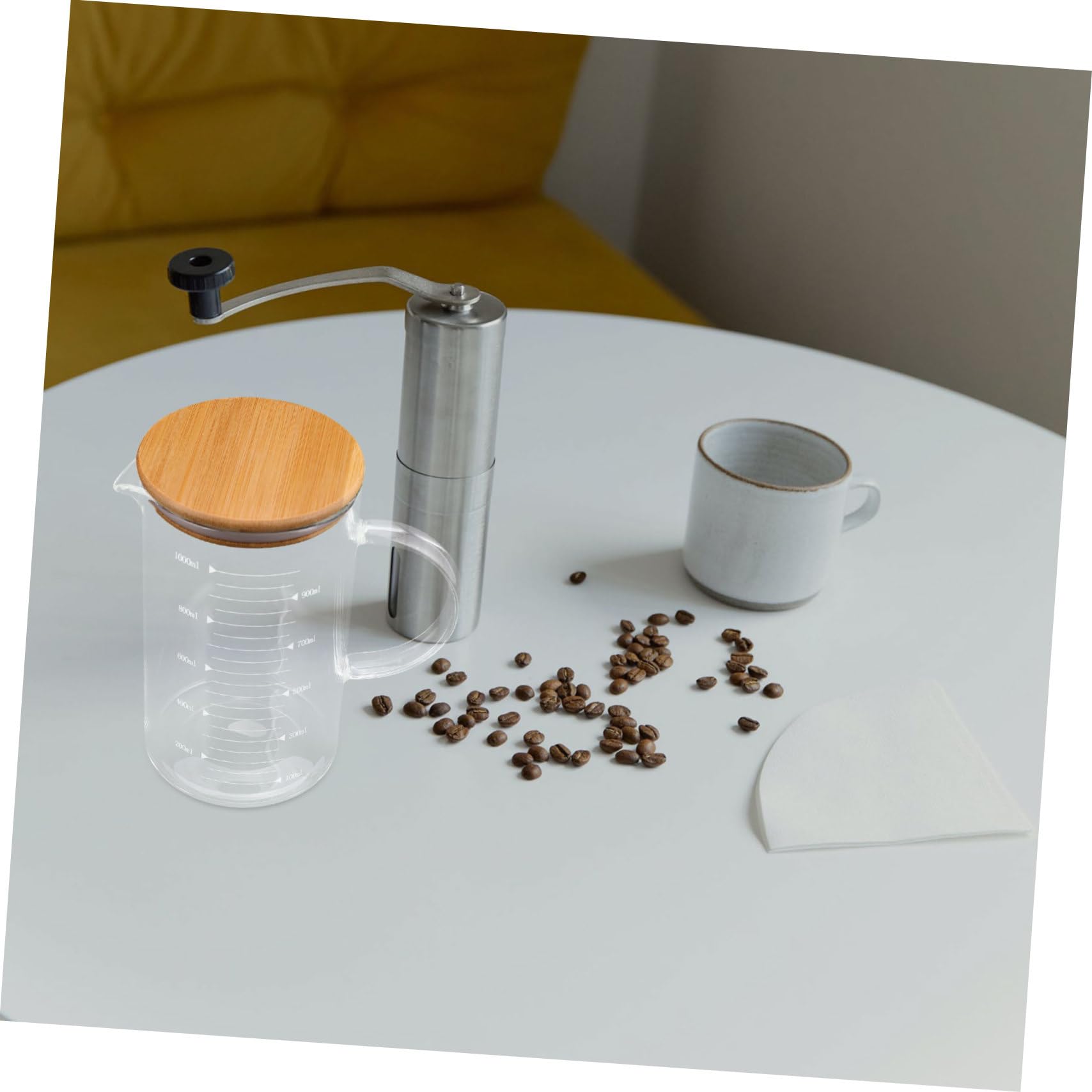 Verre Doseur en Verre 1000ml avec Couvercle et Poignée, Graduations Claires, Design Élégant, pour Usage Quotidien Cuisine