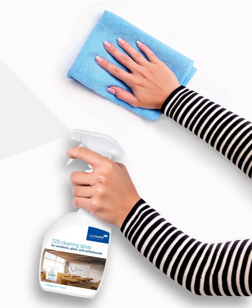 Legamaster 7-121800 Whiteboard Reiniger TZ 9 für große Schreibflächen in praktischer Sprühflasche, 750 ml