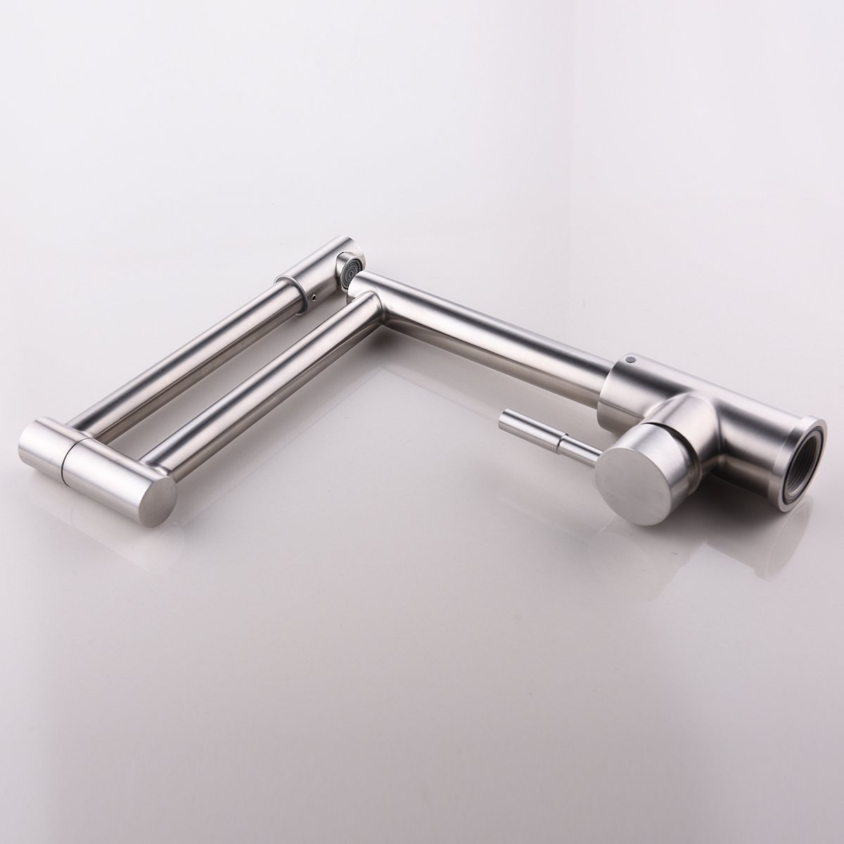 CIENCIA SUS304 stainless steel.Mounting hardware, G1/2" hot & cold 60cm water hoses. 360 degree rotating nozzle for the kitchen faucet SNA157