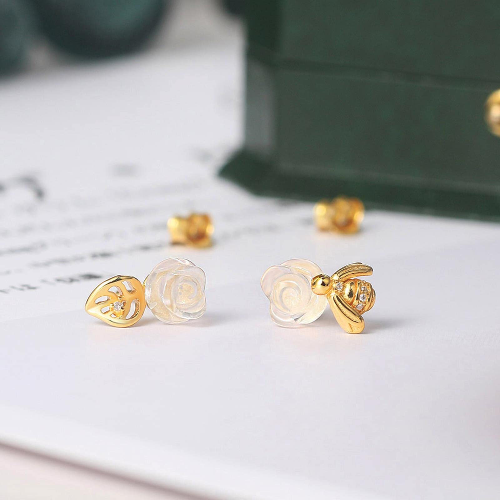 LOKILOKI Pendiente De Plata De Ley 925 para Mujer, Pendientes De Botón De Piedras Preciosas De Cuarzo Rosa Y Abeja Rosa, Joyería Fina Chapada En Oro