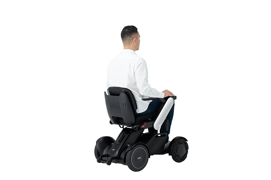Amazon | WHILL Model C2 電動車椅子 免許不要 最高速度6キロ