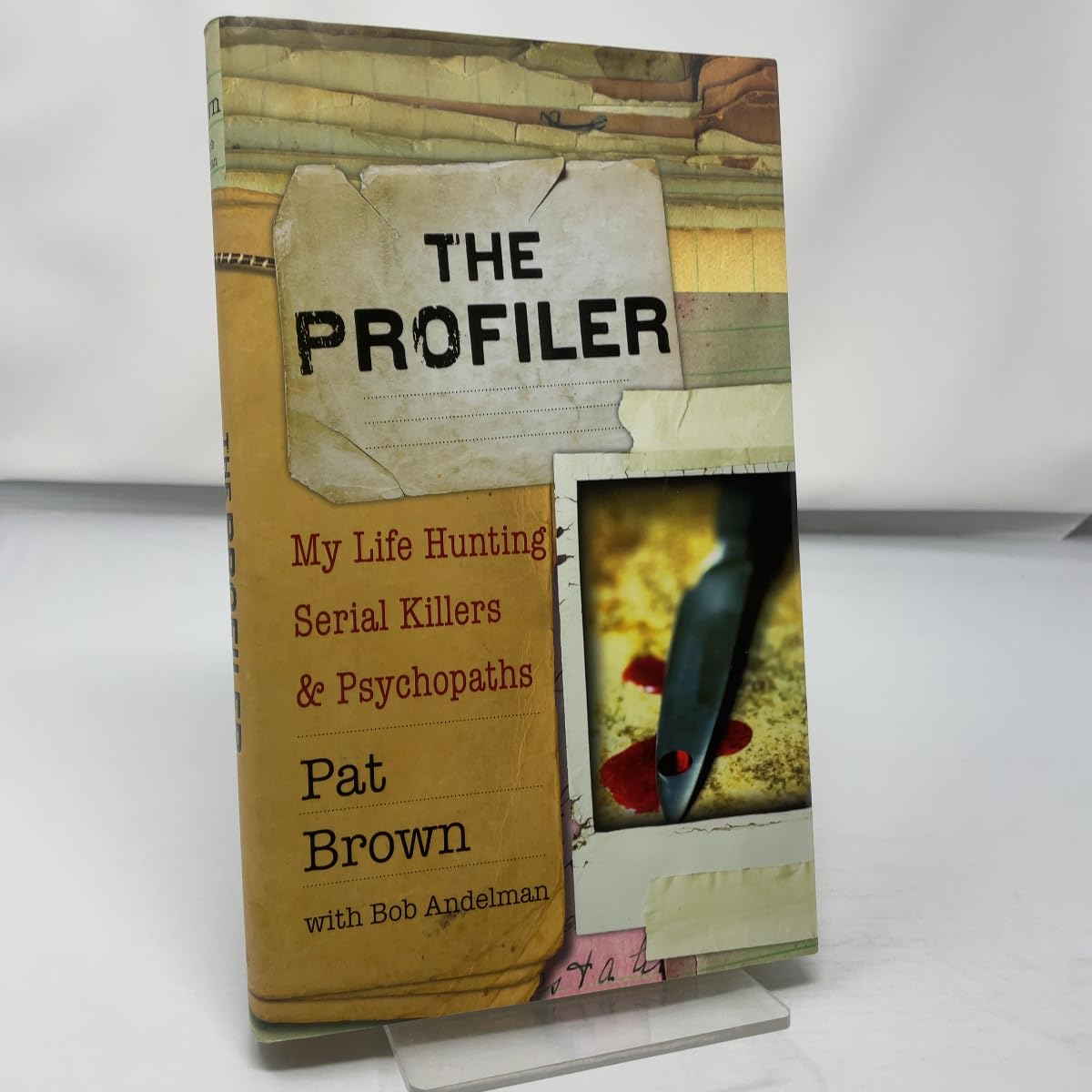 Buy The Profiler: My Life Hunting Serial Killers and Psychopaths — BookShops.in
