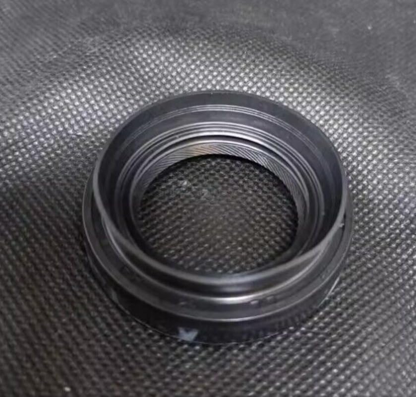 1 piece brand new for BH4192G right half shaft oil seal -